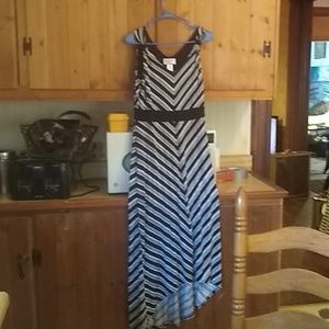 Sleeveless long dress